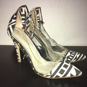 Clear Aztec Print Pumps Size 8